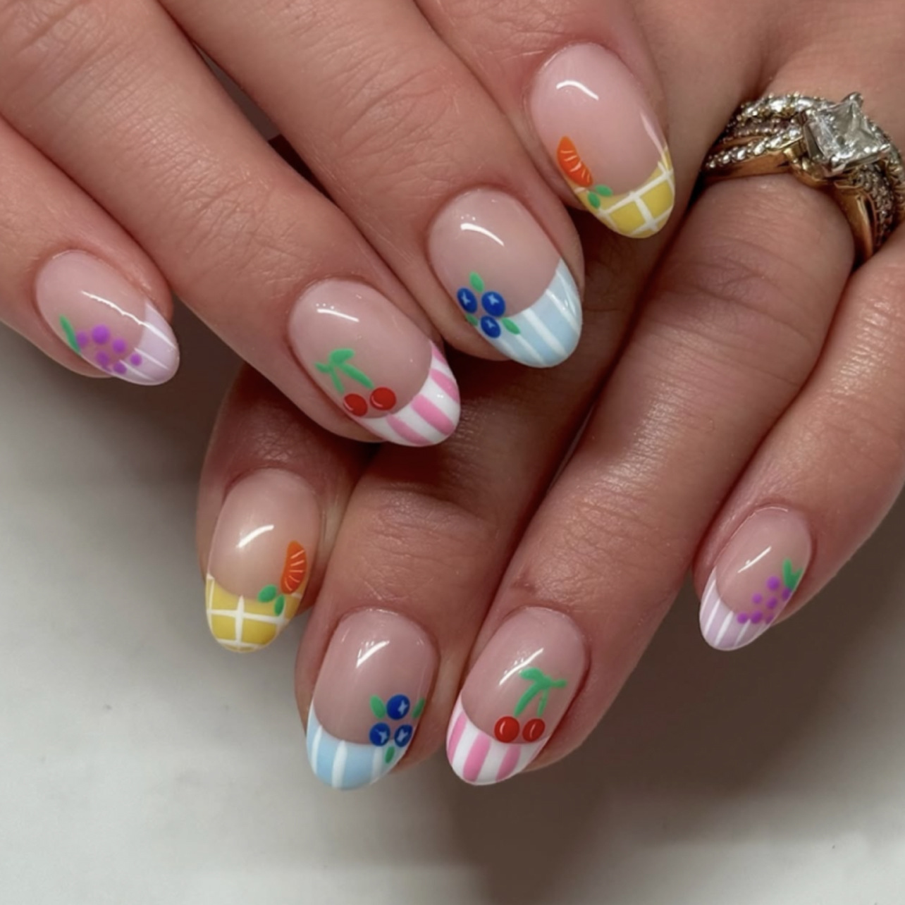 24Pcs Simple Almond Nails Tips - Nail Art Press On recension och pris